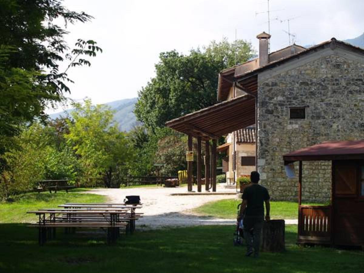 Albergo Rurale Parco Di San Floriano Polcenigo ภายนอก รูปภาพ